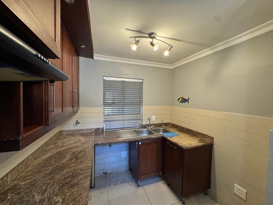 To Let 3 Bedroom Property for Rent in Royal Ascot Western Cape